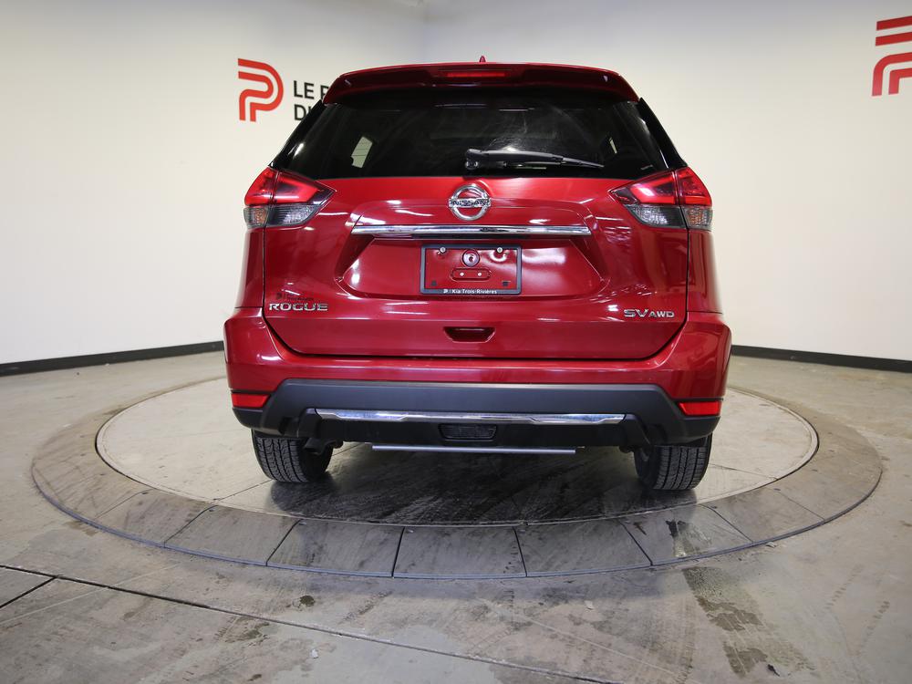 Nissan Rogue SV 2017 d&rsquo;occasion à vendre - 4