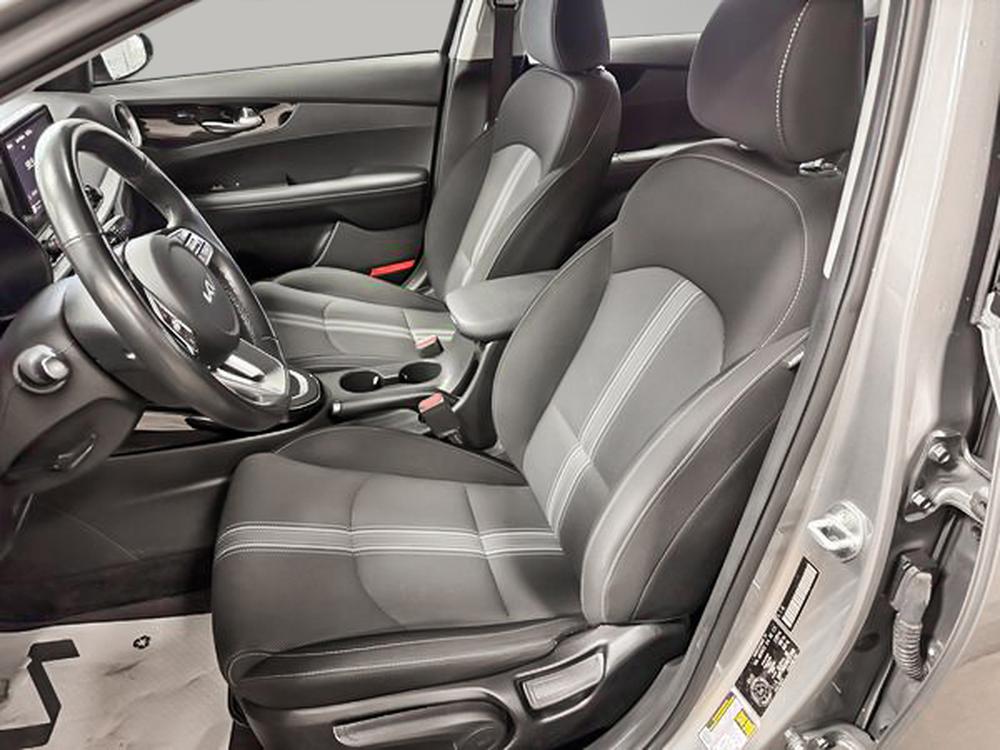 Kia Forte EX 2022 d&rsquo;occasion à vendre - 14