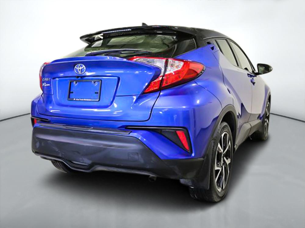 Toyota C-HR LE 2022 d&rsquo;occasion à vendre - 3