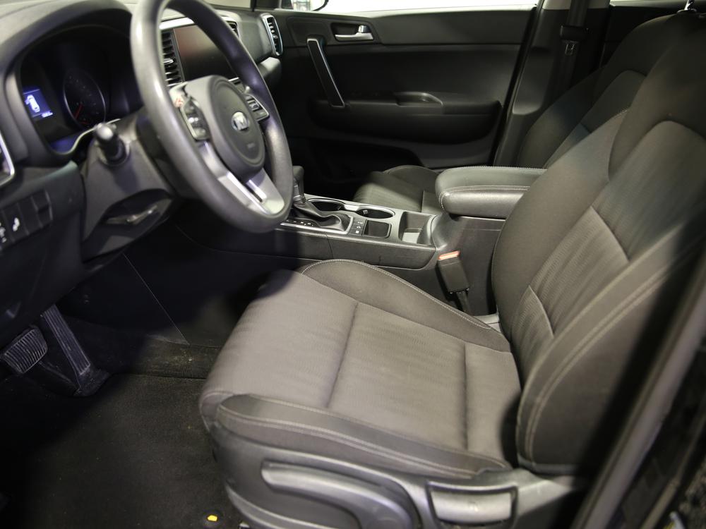 Kia Sportage LX 2021 d&rsquo;occasion à vendre - 14