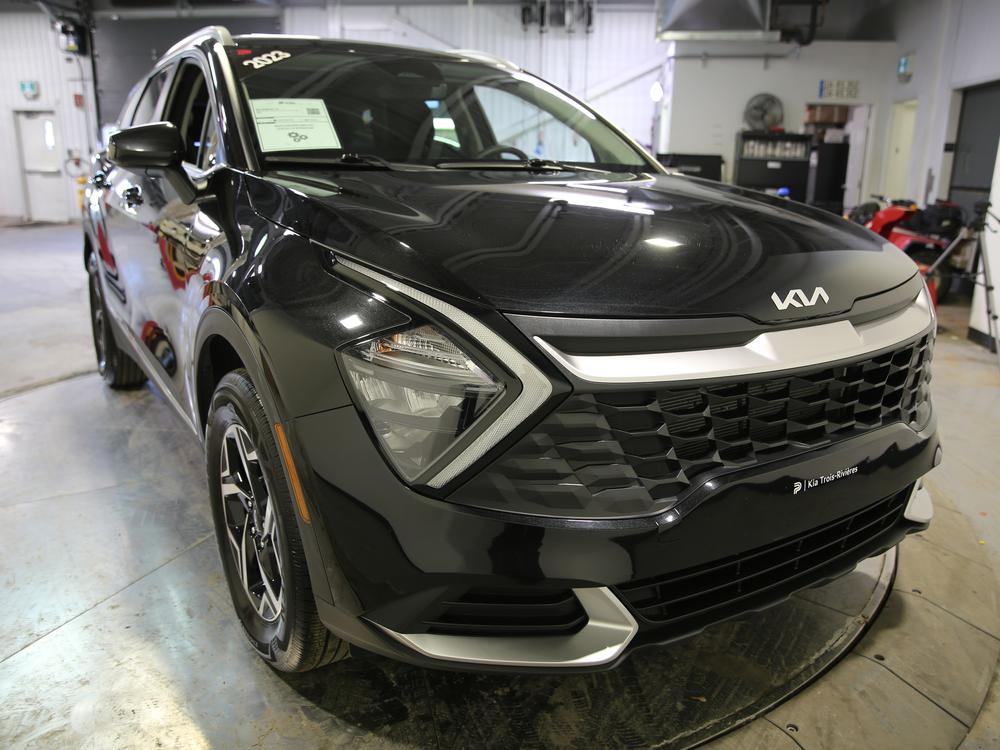 Kia Sportage LX 2023 d&rsquo;occasion à vendre - 1