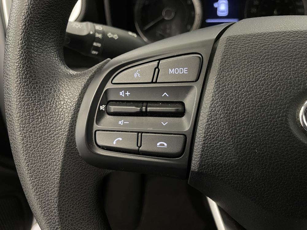 Hyundai Venue Essential 2021 d&rsquo;occasion à vendre - 14