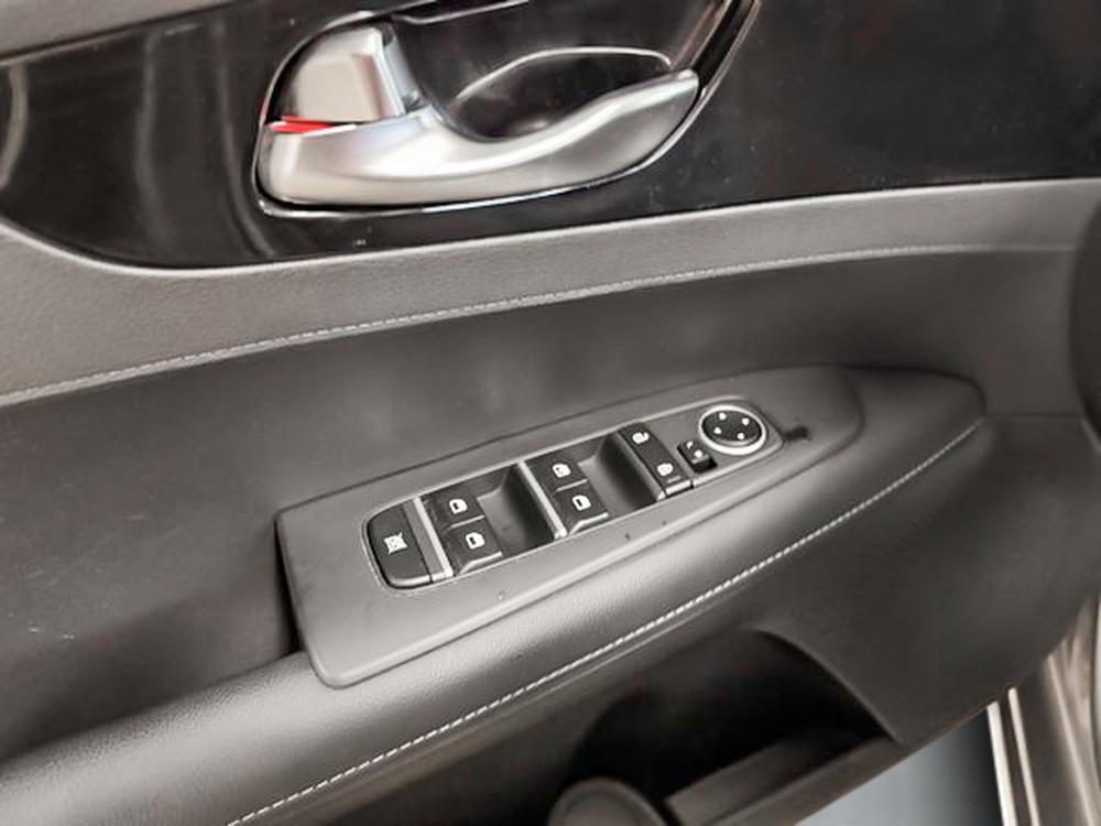 Kia Forte EX 2022 d&rsquo;occasion à vendre - 13