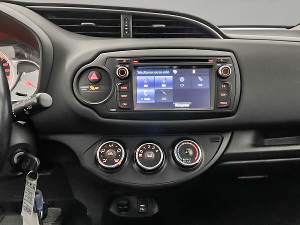 Toyota Yaris Hatchback SE / Toit noir 2018 d&rsquo;occasion à vendre - 19