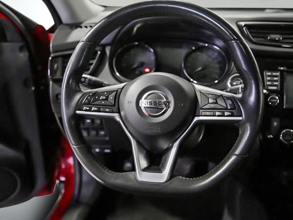 Nissan Rogue SV 2017 d&rsquo;occasion à vendre - 17
