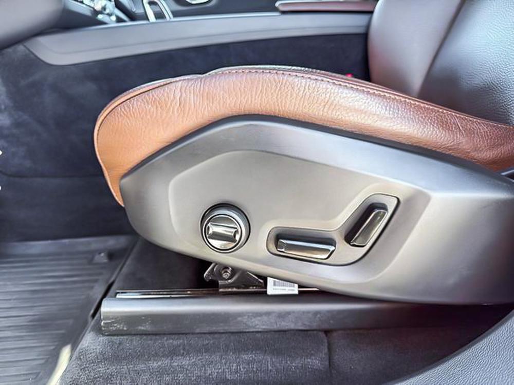 Volvo XC60 B6 PLUS AWD 2023 d&rsquo;occasion à vendre - 16