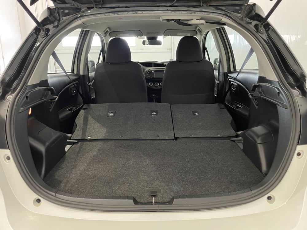 Toyota Yaris Hatchback SE / Toit noir 2018 d&rsquo;occasion à vendre - 28