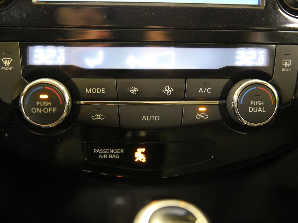 Nissan Rogue SV 2017 d&rsquo;occasion à vendre - 27