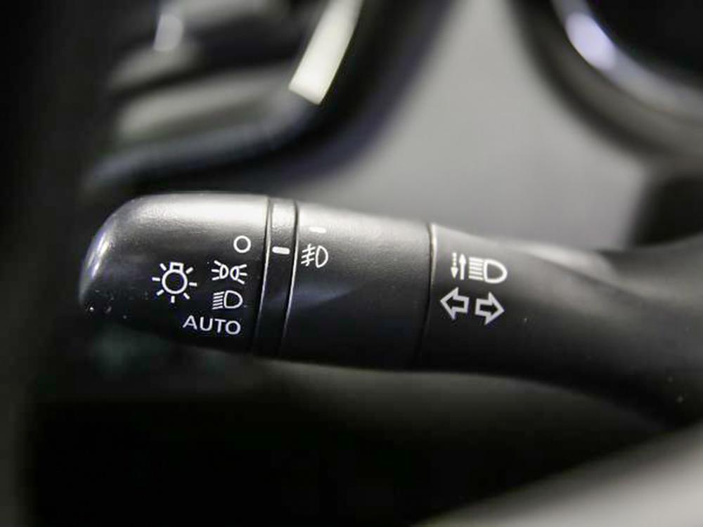 Nissan Rogue SV 2017 d&rsquo;occasion à vendre - 21