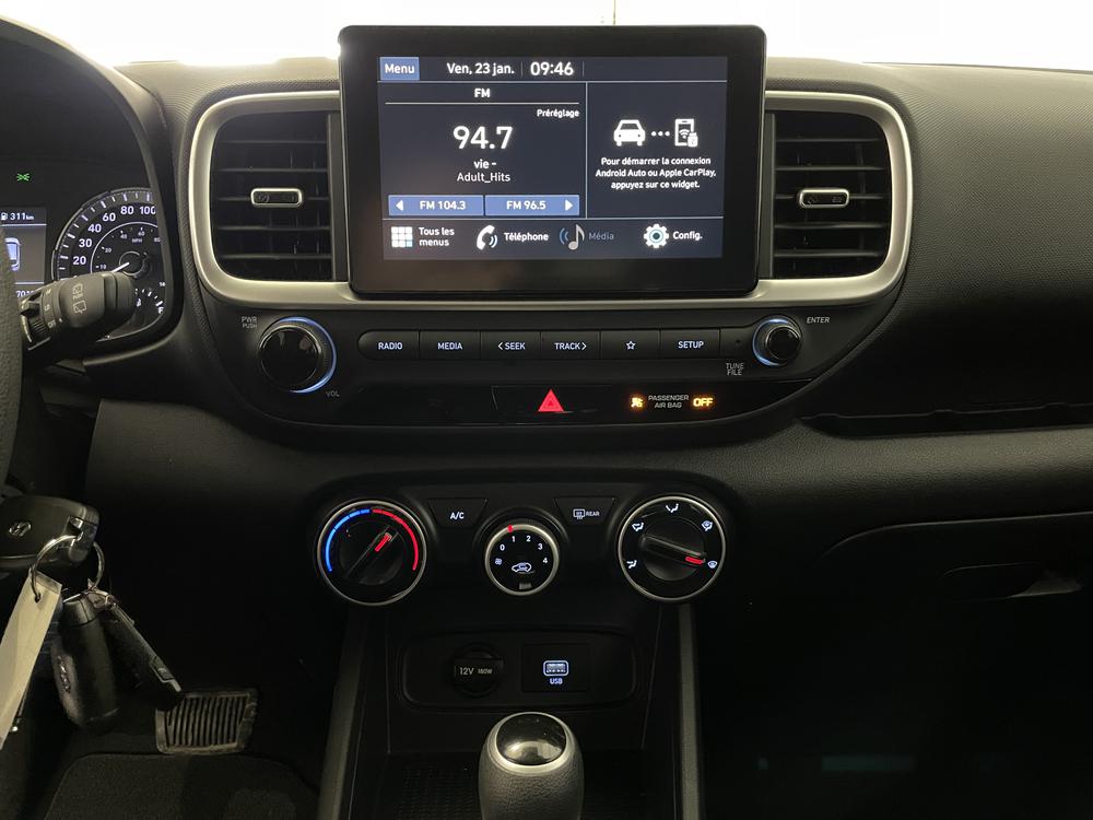 Hyundai Venue Essential 2021 d&rsquo;occasion à vendre - 18