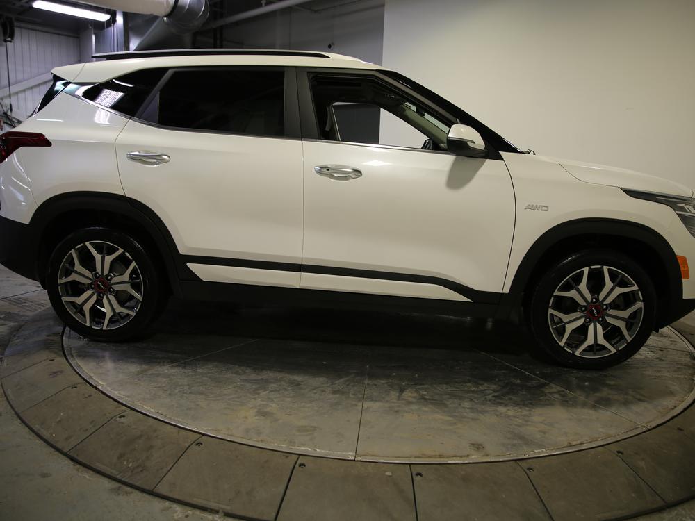 Kia Seltos SX 2022 d&rsquo;occasion à vendre - 2