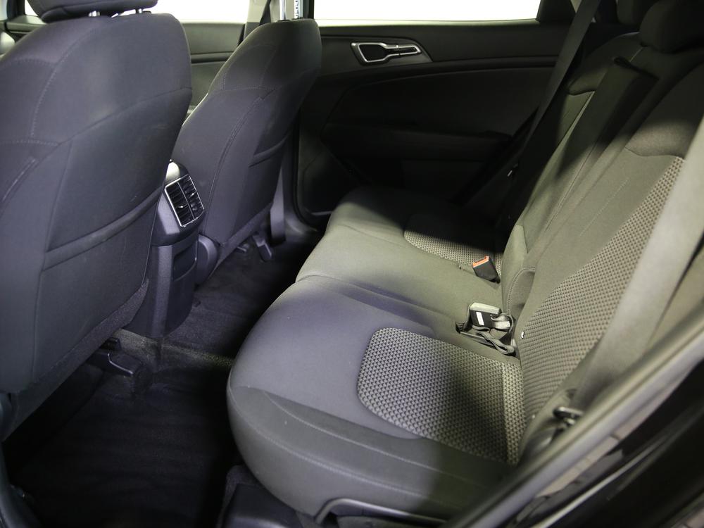 Kia Sportage LX 2023 d&rsquo;occasion à vendre - 31