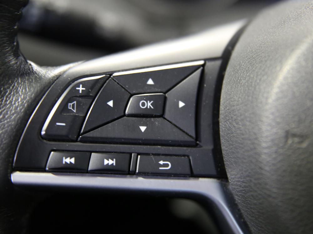 Nissan Rogue SV 2017 d&rsquo;occasion à vendre - 18