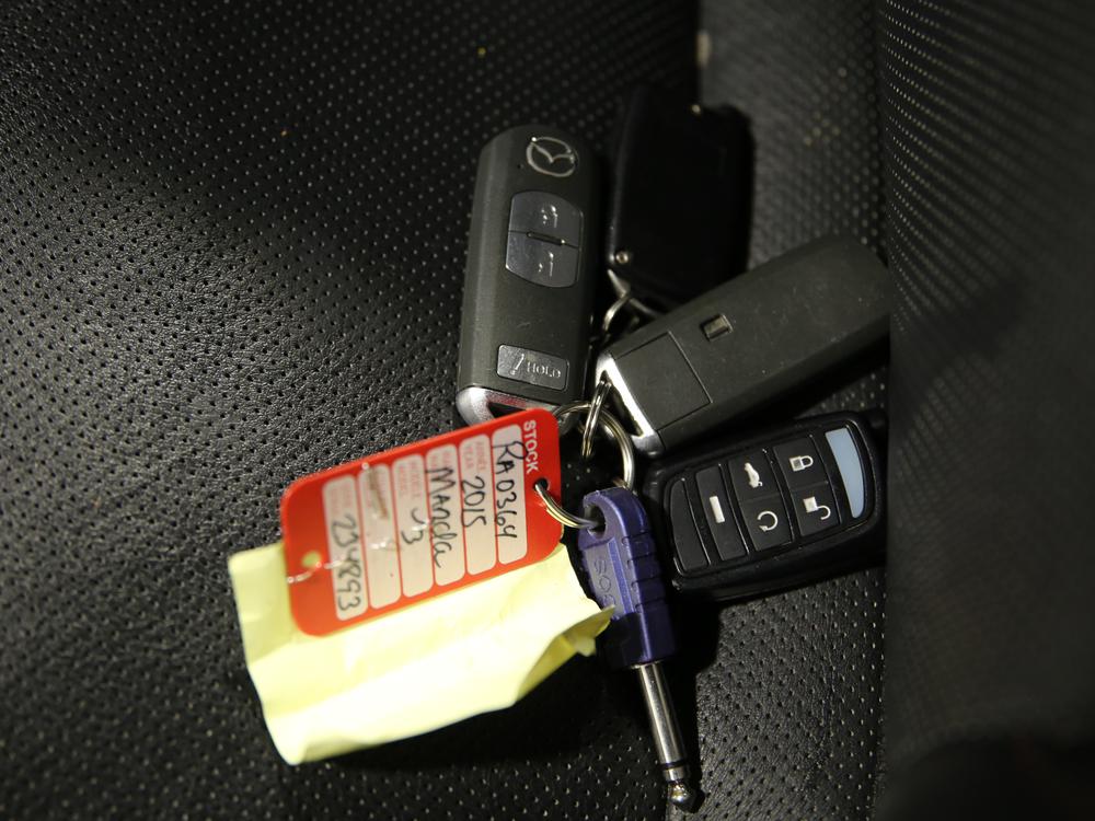 Mazda Mazda3 GT 2015 d&rsquo;occasion à vendre - 36