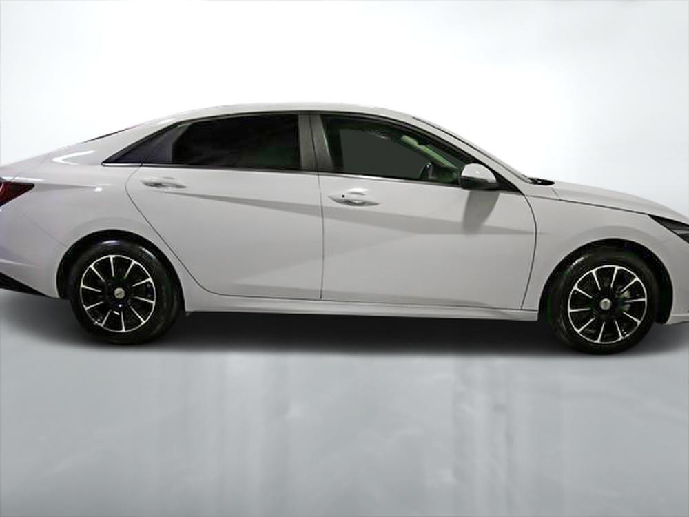 Hyundai Elantra hybride ULTIMATE 2022 d&rsquo;occasion à vendre - 2