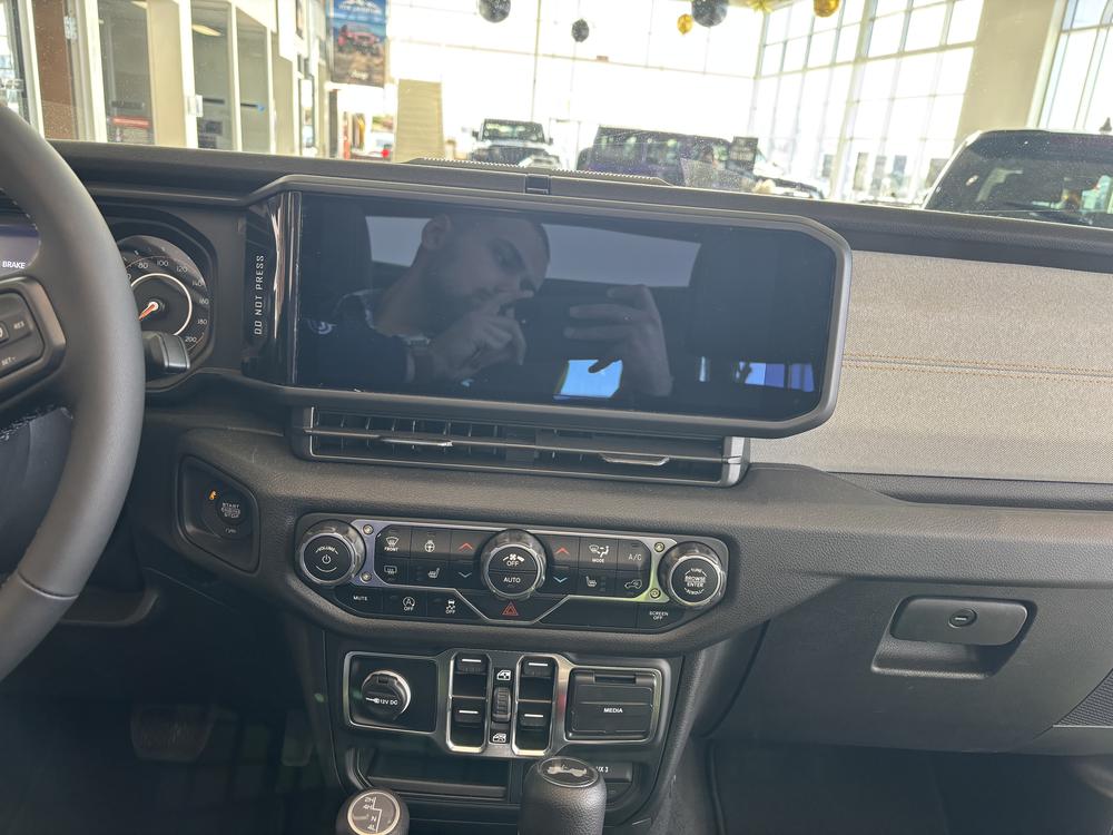 Jeep Wrangler Unlimited SPORT S MODIFIÉ 2025 d&rsquo;occasion à vendre - 13