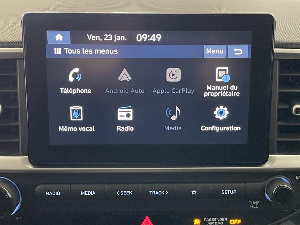 Hyundai Venue Essential 2021 d&rsquo;occasion à vendre - 21