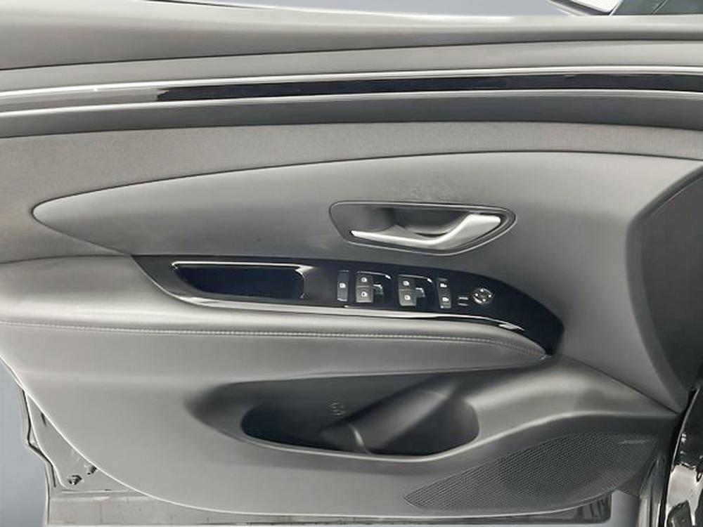 Hyundai Tucson hybride Luxury AWD 2023 d&rsquo;occasion à vendre - 12