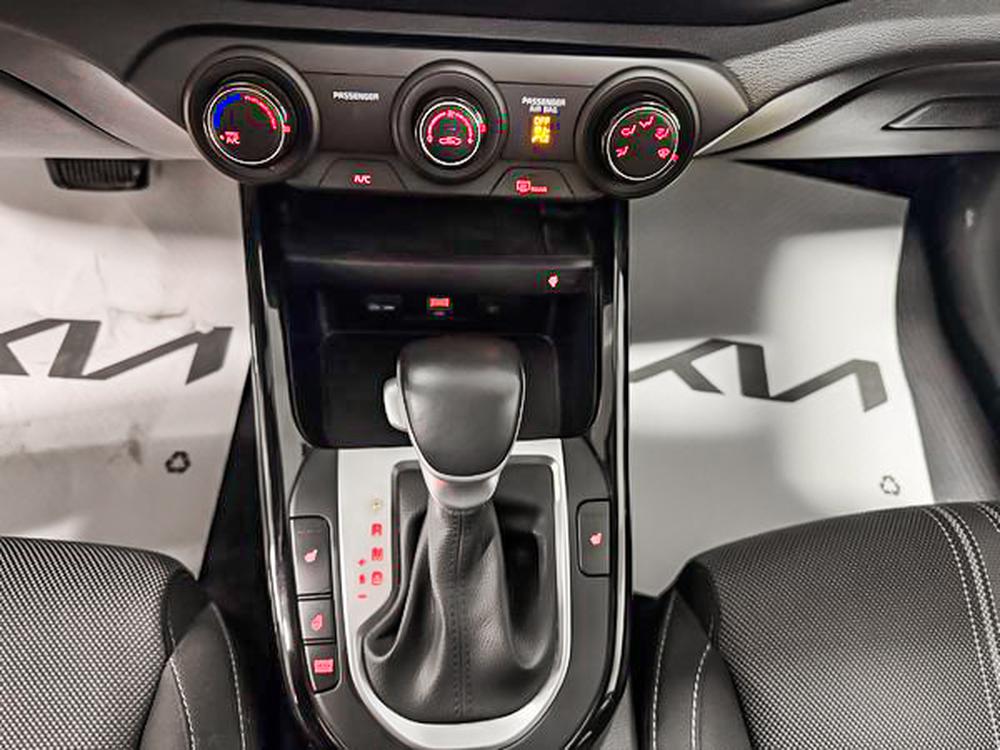 Kia Forte EX 2022 d&rsquo;occasion à vendre - 23