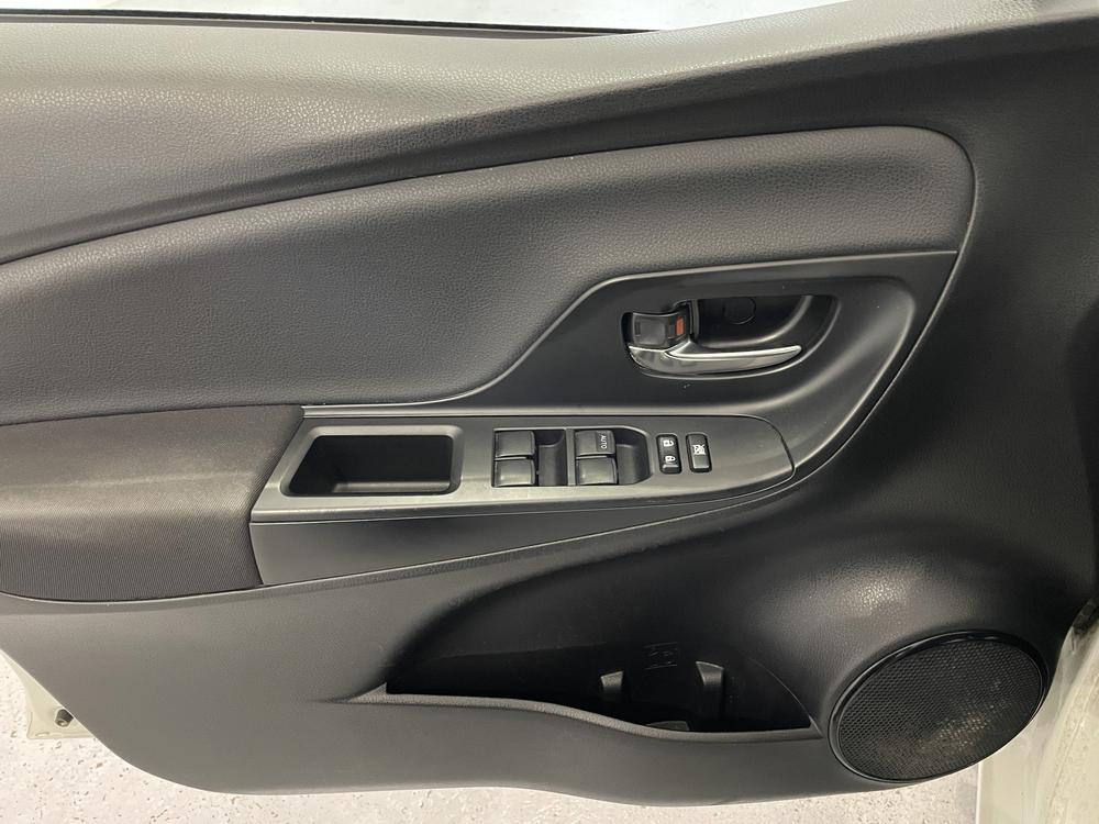 Toyota Yaris Hatchback SE / Toit noir 2018 d&rsquo;occasion à vendre - 11