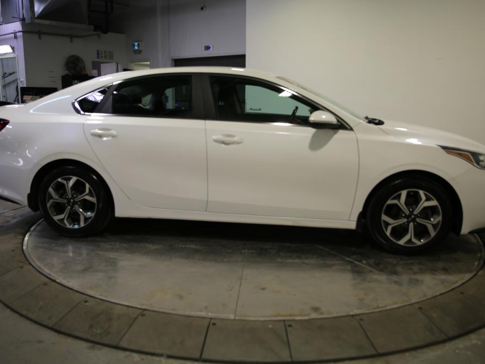 Kia Forte EX 2020 d&rsquo;occasion à vendre - 2