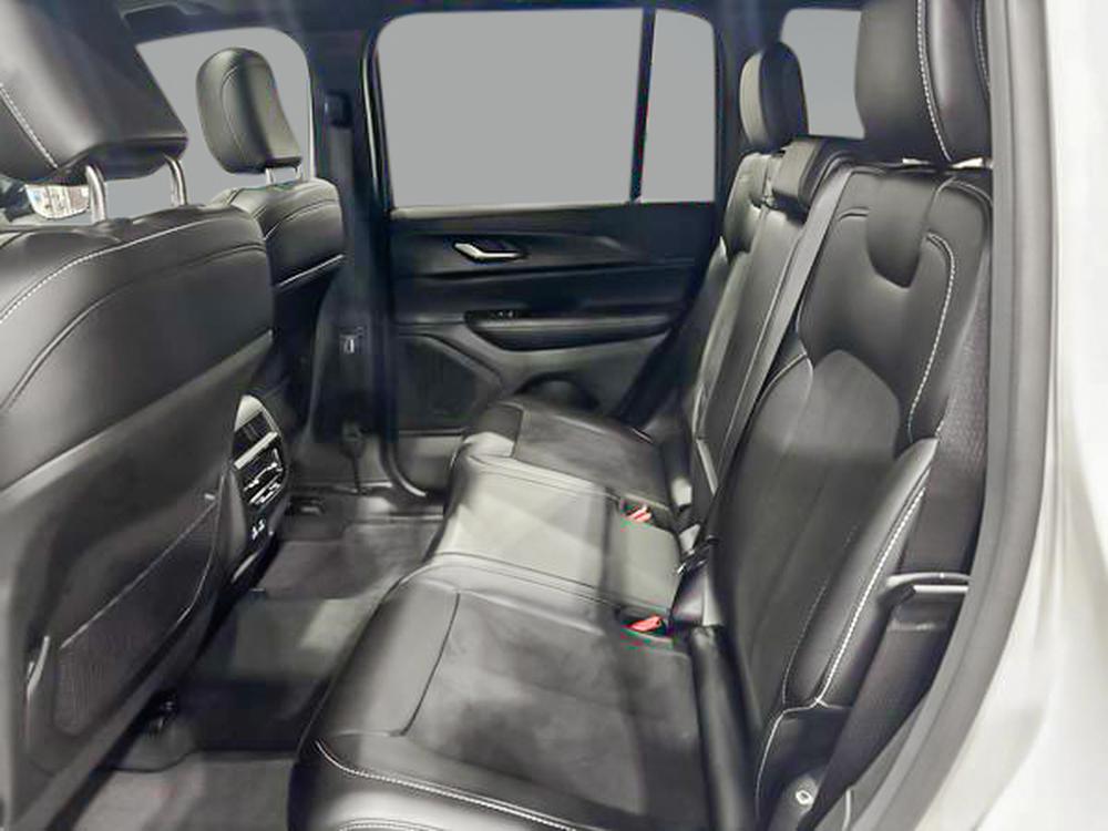 Jeep Grand Cherokee Altitude 2025 d&rsquo;occasion à vendre - 22