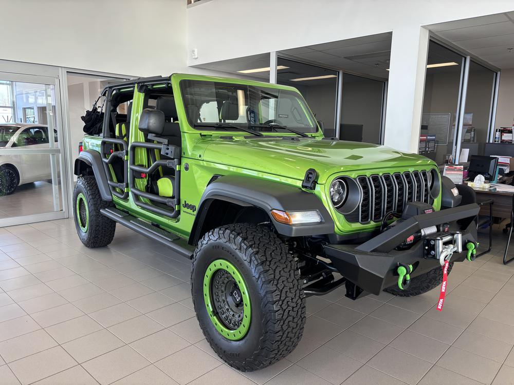 Jeep Wrangler Unlimited SPORT S MODIFIÉ
