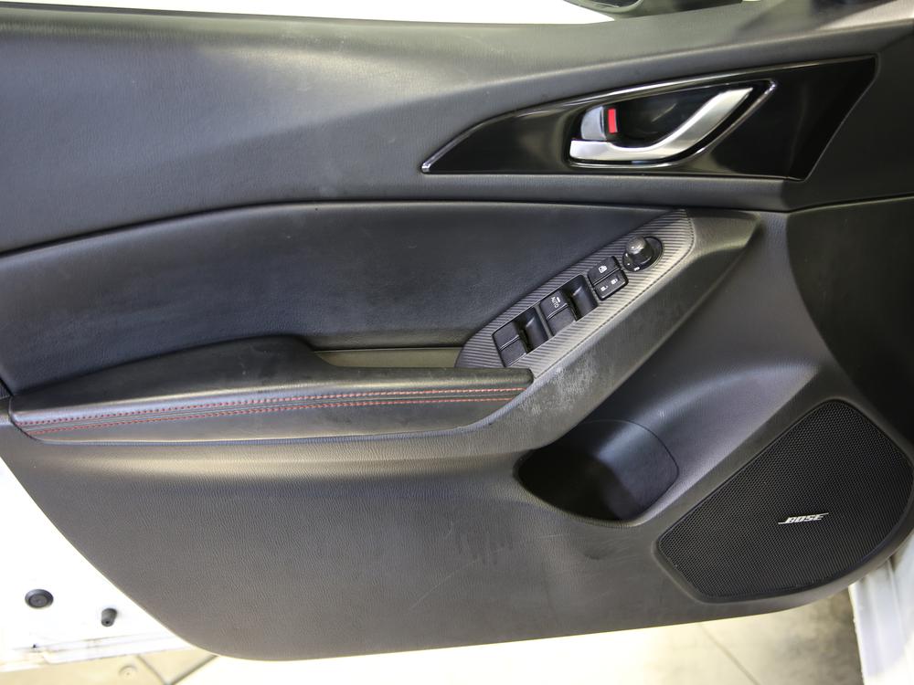 Mazda Mazda3 GT 2015 d&rsquo;occasion à vendre - 16