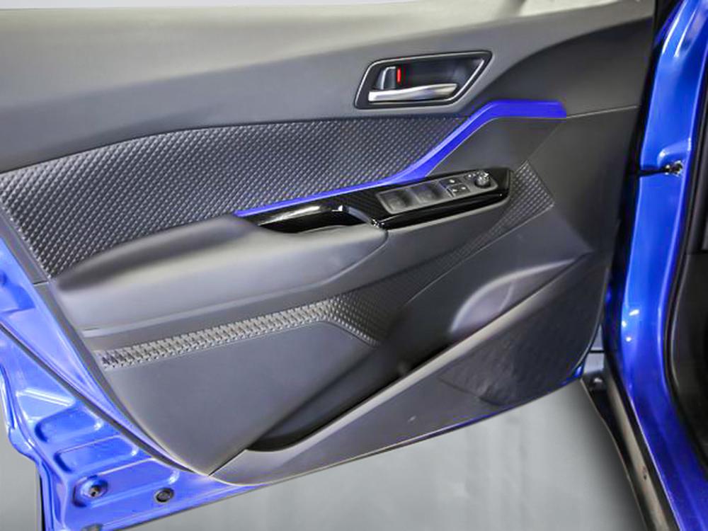 Toyota C-HR LE 2022 d&rsquo;occasion à vendre - 12