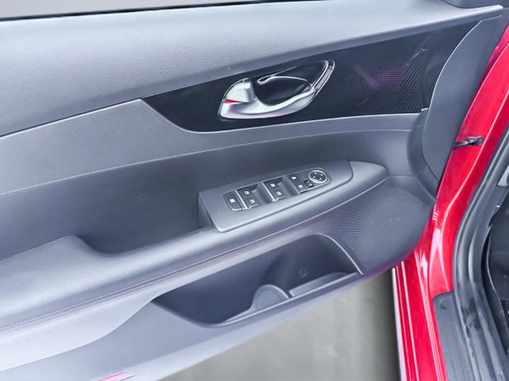 Kia Forte5 GT 2021 d&rsquo;occasion à vendre - 14