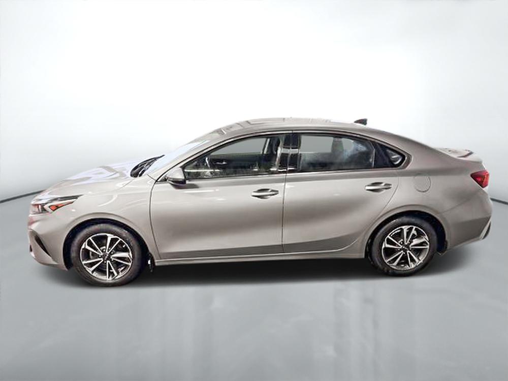 Kia Forte EX 2022 d&rsquo;occasion à vendre - 4