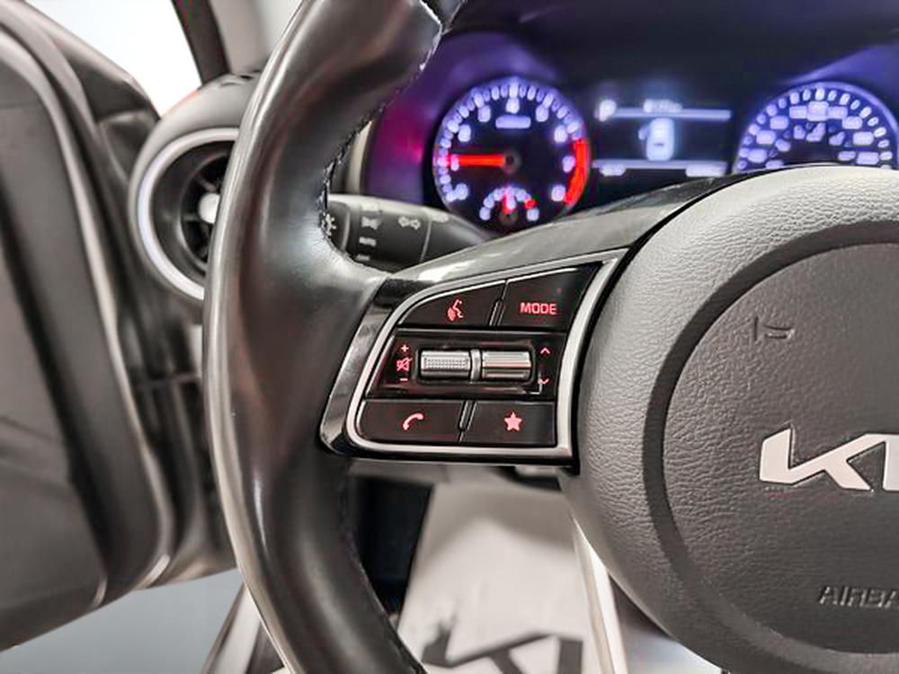 Kia Forte EX 2022 d&rsquo;occasion à vendre - 17