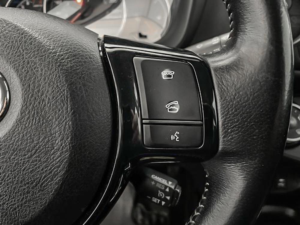 Toyota Yaris Hatchback SE / Toit noir 2018 d&rsquo;occasion à vendre - 16