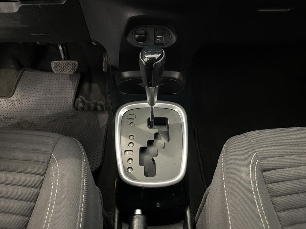 Toyota Yaris Hatchback SE / Toit noir 2018 d&rsquo;occasion à vendre - 24