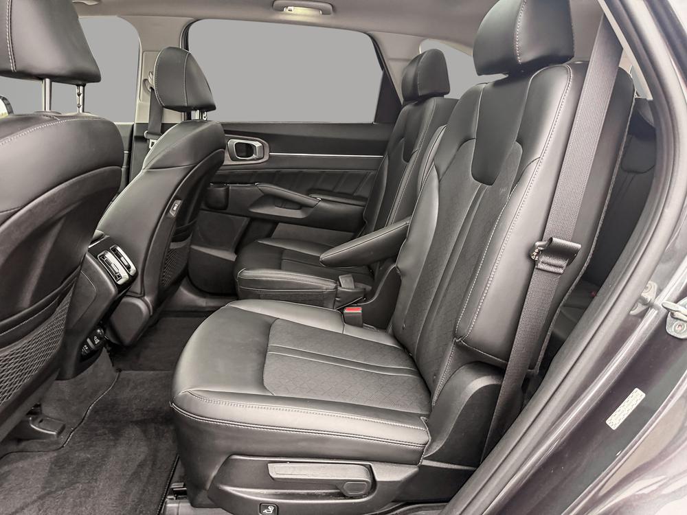 Kia Sorento EX AWD 2021 d&rsquo;occasion à vendre - 31