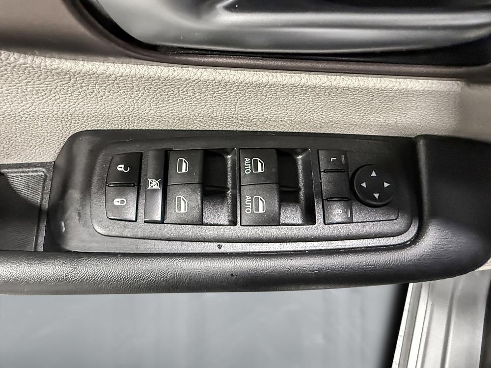 Chrysler Grand Caravan SXT 2024 d&rsquo;occasion à vendre - 14