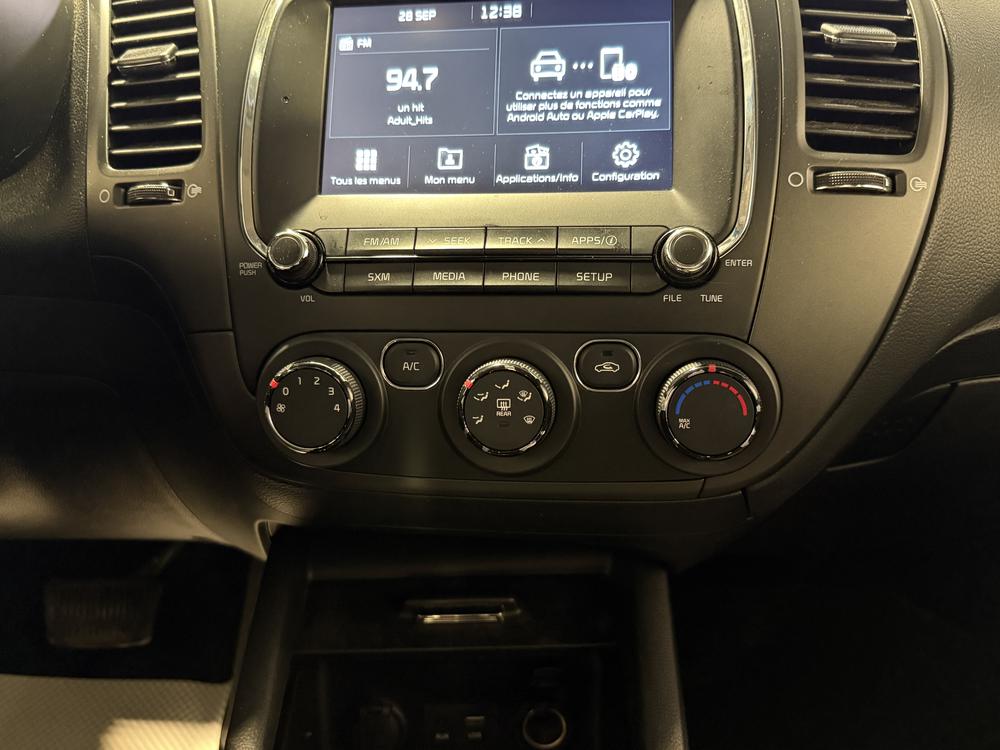 Kia Forte LX 2018 d&rsquo;occasion à vendre - 27