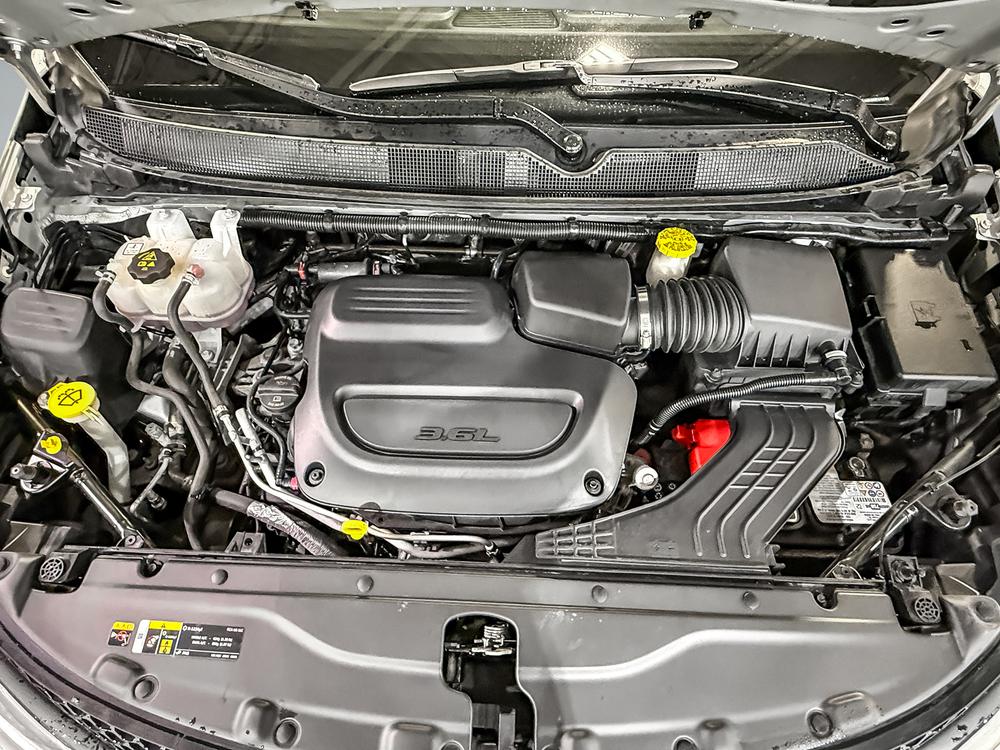 Chrysler Grand Caravan SXT 2024 d&rsquo;occasion à vendre - 32