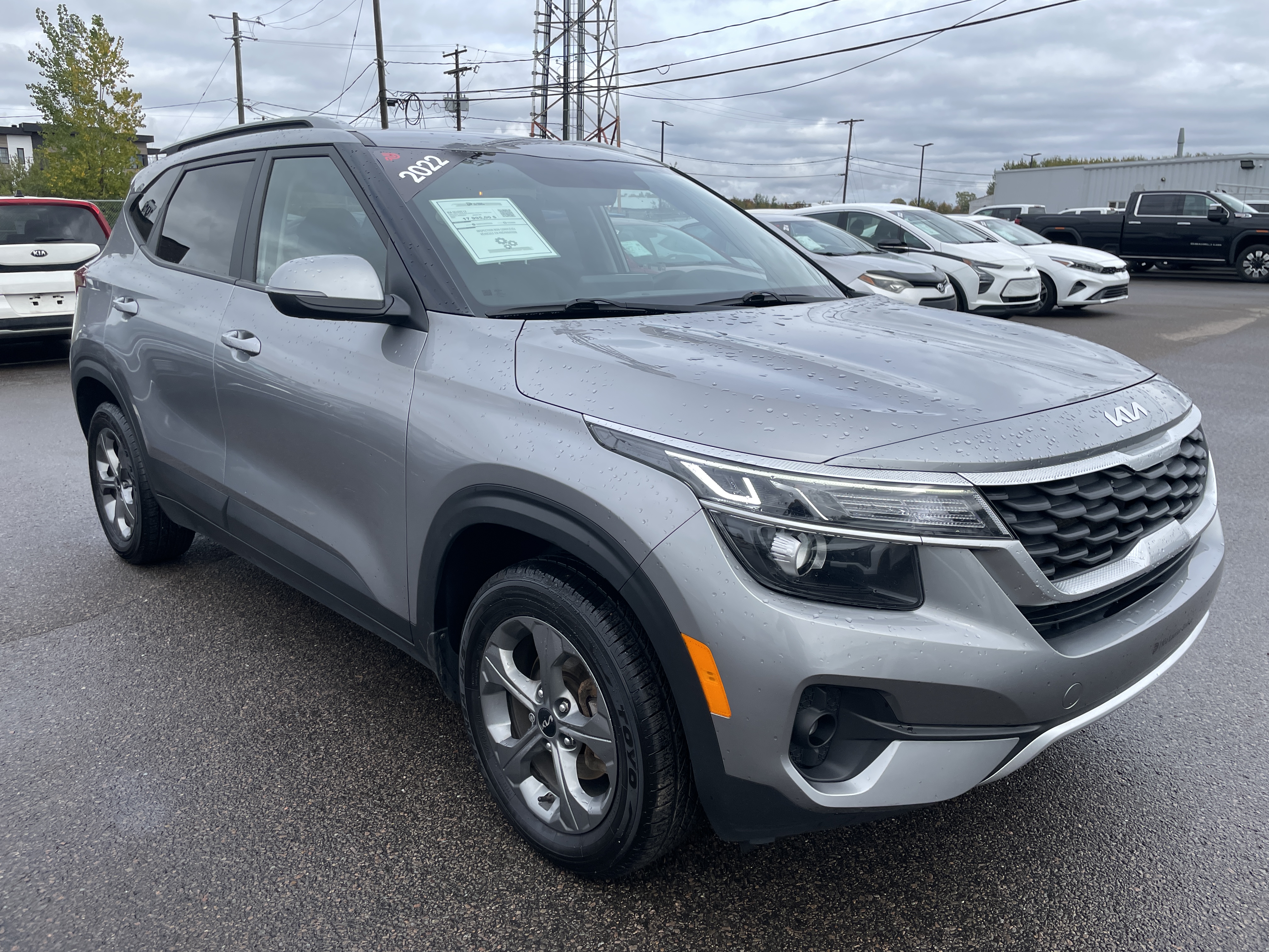 Gray 2022 Kia Seltos SUV / Crossover Automatic