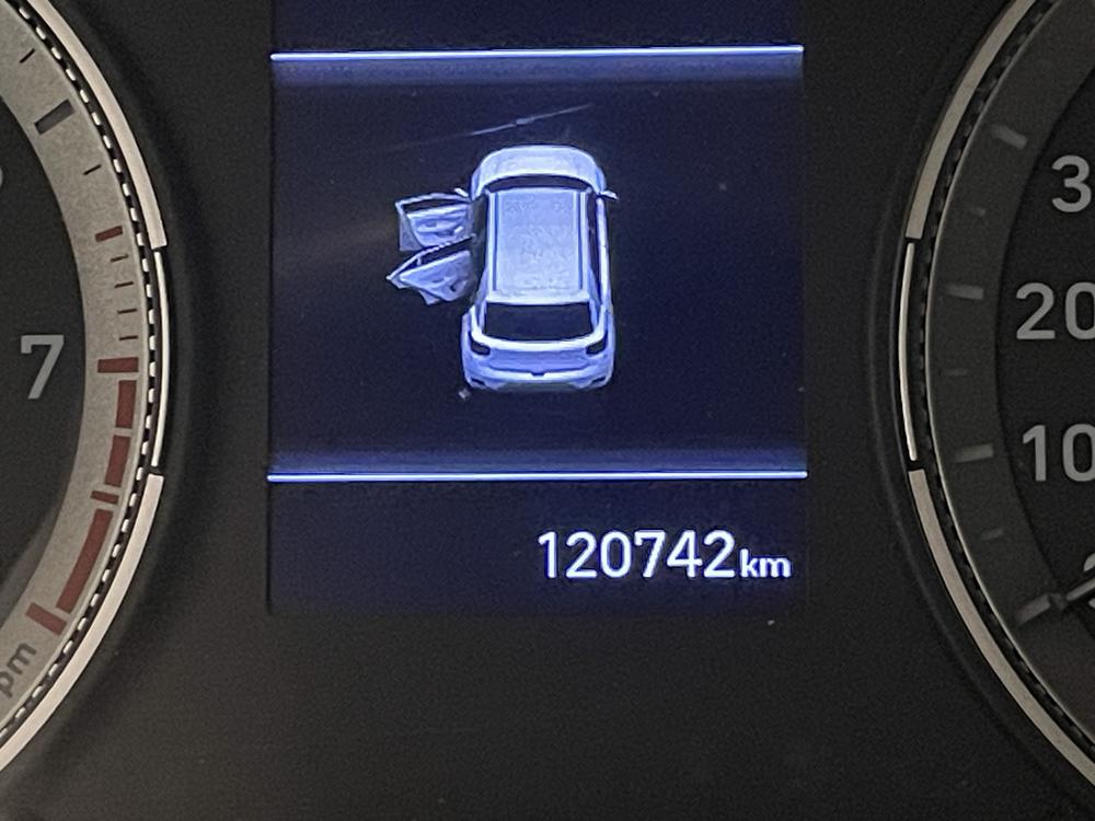Hyundai Venue Essential 2021 d&rsquo;occasion à vendre - 18