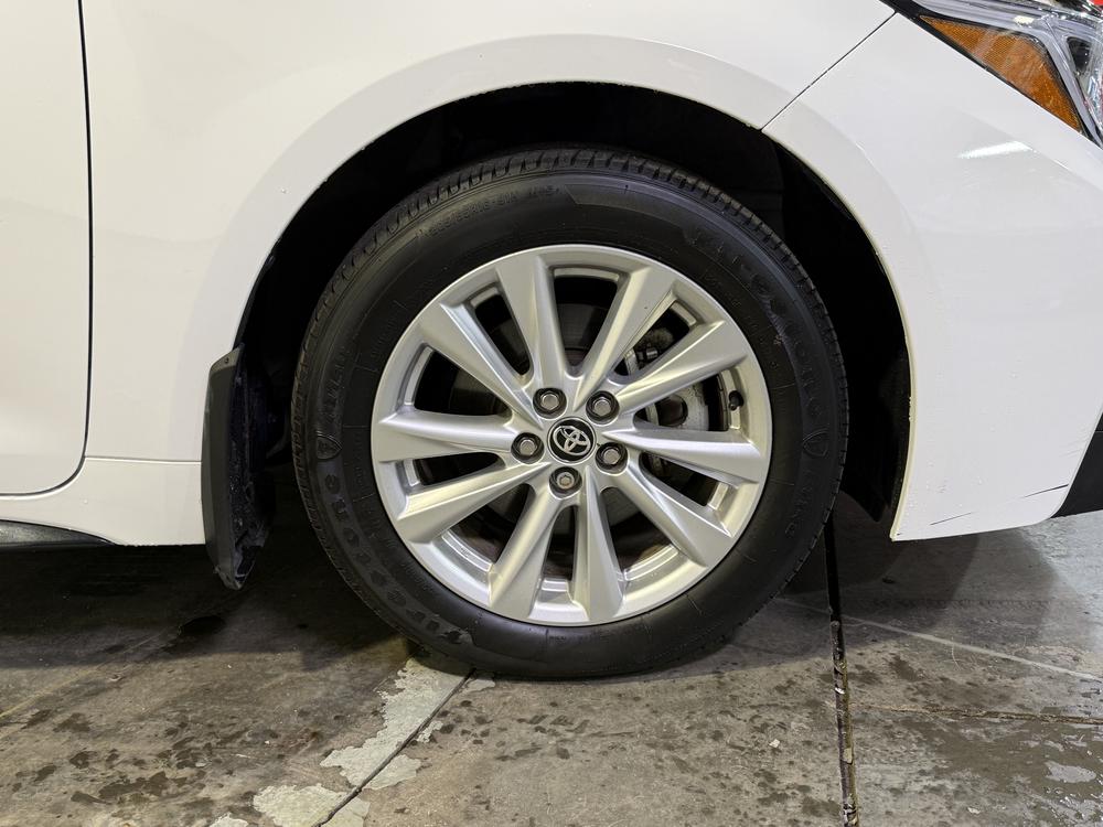 Toyota Corolla SE 2023 d&rsquo;occasion à vendre - 12