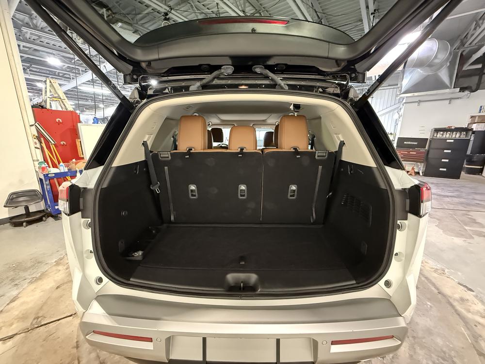 Nissan Pathfinder 2025 Blanc usage à vendre Nissan Pathfinder 2025 Blanc usage à vendre