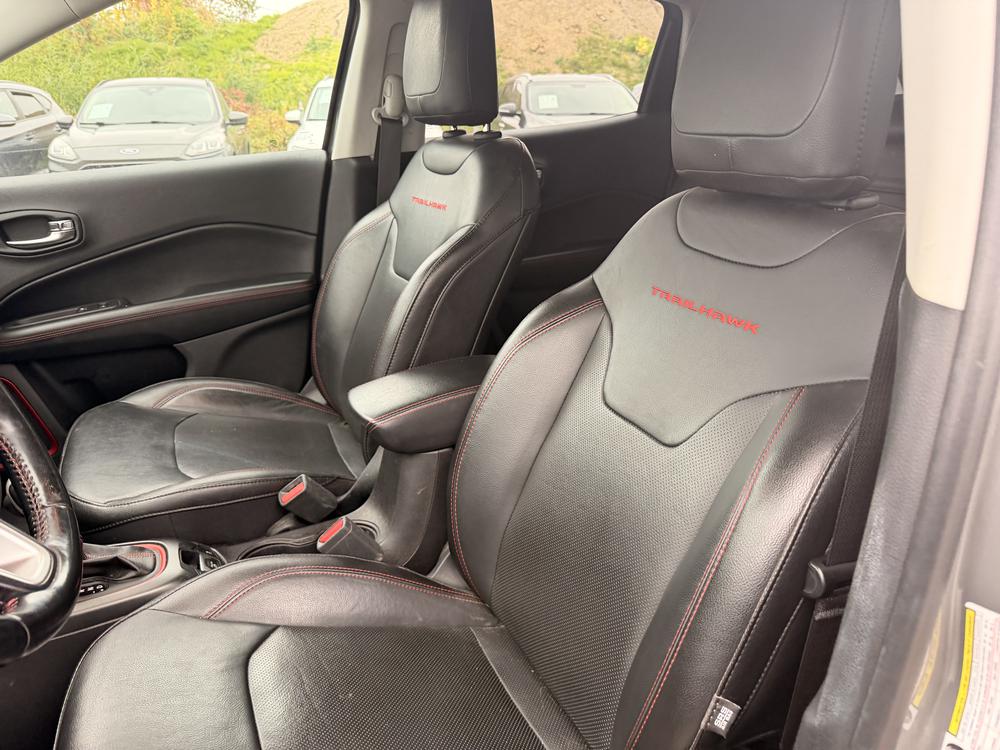 Jeep Compass 2020 Gris usage à vendre Jeep Compass 2020 Gris usage à vendre