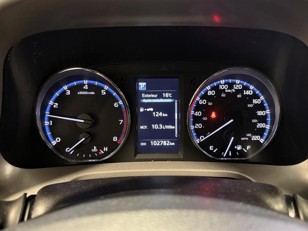 Toyota RAV4 LE 2018 d&rsquo;occasion à vendre - 24