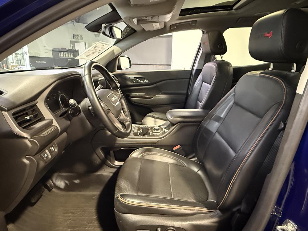 GMC Acadia AT4 2023 d&rsquo;occasion à vendre - 18