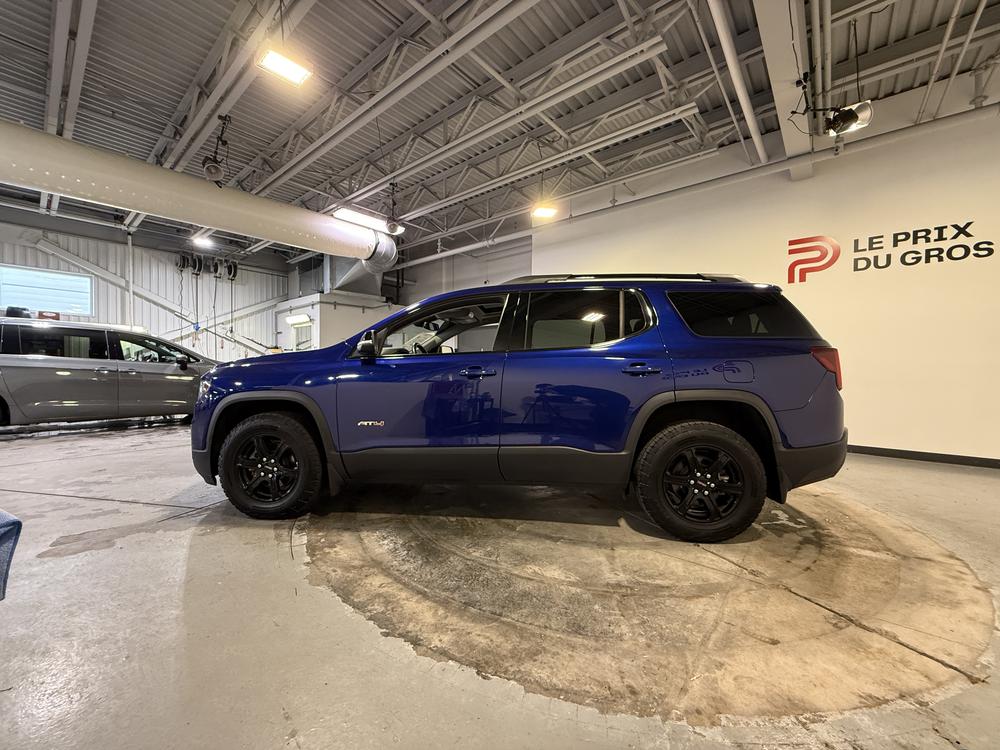 GMC Acadia AT4 2023 d&rsquo;occasion à vendre - 7