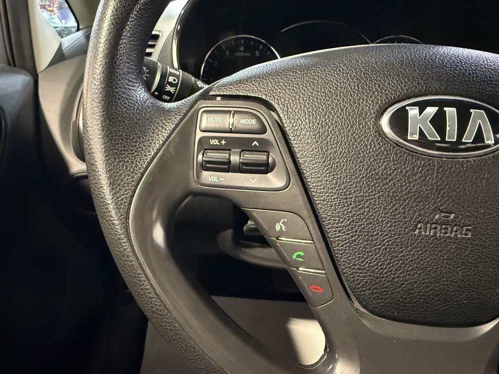 Kia Forte LX 2018 d&rsquo;occasion à vendre - 18