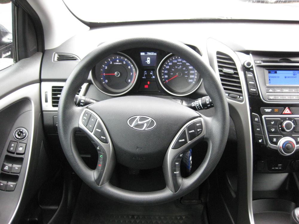 Hyundai Elantra GT GL 2017 d&rsquo;occasion à vendre - 14