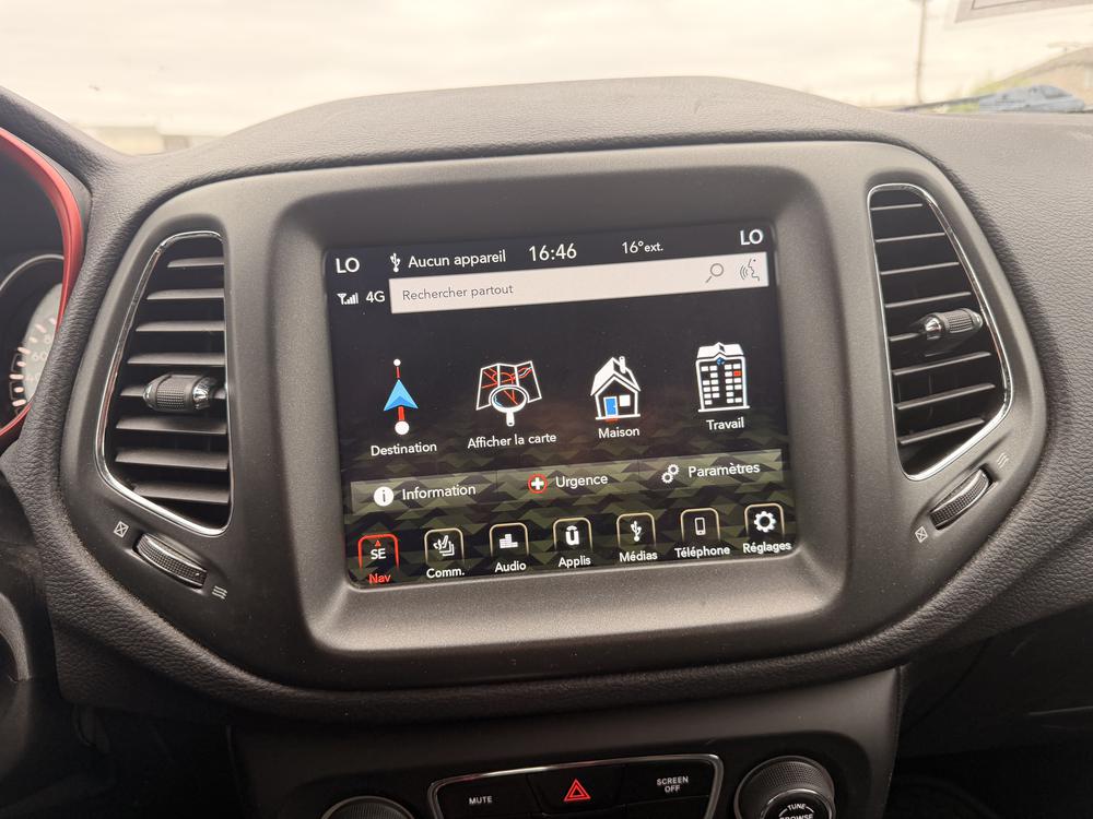 Jeep Compass 2020 Gris usage à vendre Jeep Compass 2020 Gris usage à vendre