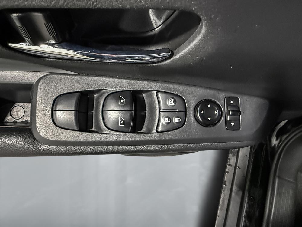 Nissan Kicks 2024 Noir usage à vendre Nissan Kicks 2024 Noir usage à vendre